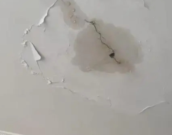 望奎阳台漏水维修公司分享下屋面防水工程质量问题原因分析